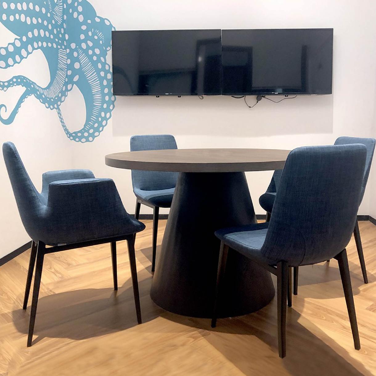 Collision 8 - Anson Road | Product Seen: [Spheres Dining Table - Dia1000, Fondue Side chair & Fondue Armchair]